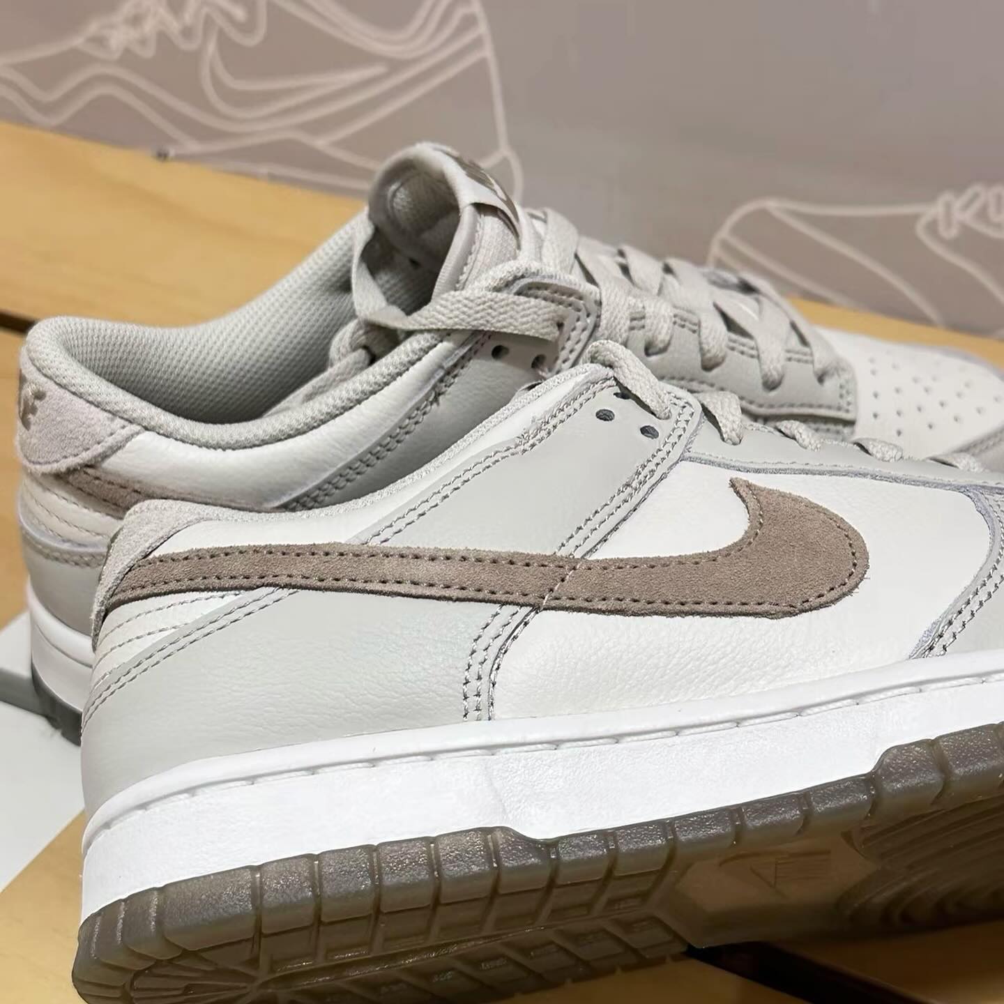 Nike Dunk Low Phantom Khaki 灰棕色 (FJ4188-001)