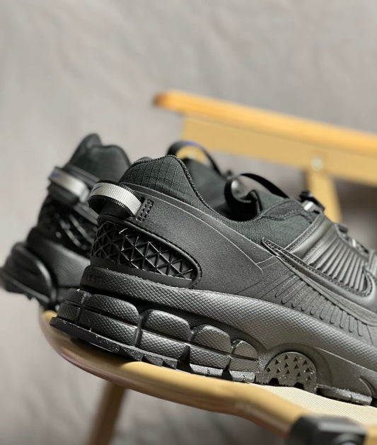 Nike Zoom Vomero Roam 黑色 (FV2295-002)