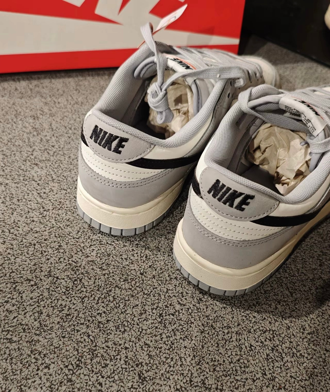 Nike Dunk Low 煙灰 (IB3079-101)
