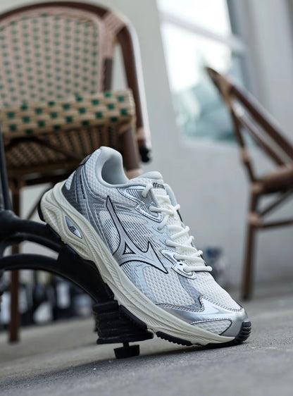 MIZUNO Racer V2 Sliver Cream (D1GH250606)