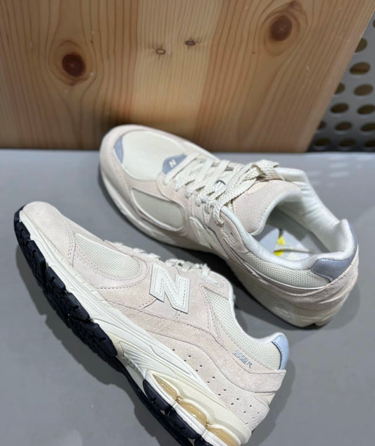 New Balance 2002R Calm Taupe (M2002RCC)