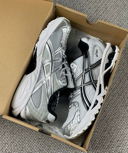 Asics Gel-Nimbus 10.1 白灰 (1203A780-101)