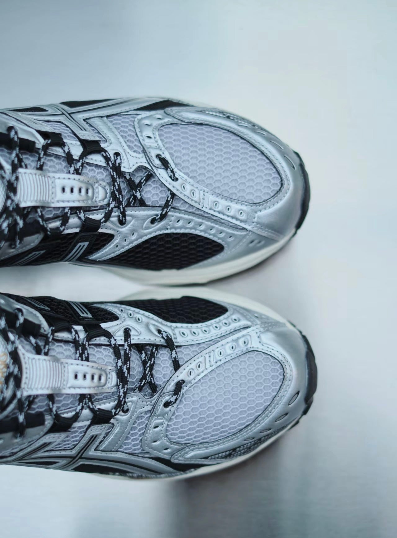 Asics Gel-Nimbus 10.1 銀黑棕 (1203A543-020)