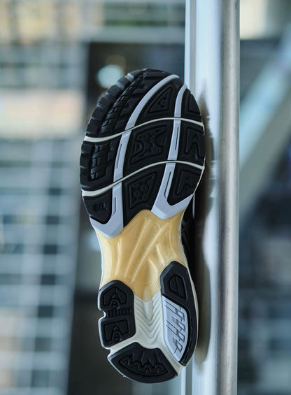 Asics Gel-Nimbus 10.1 銀黑棕 (1203A543-020)