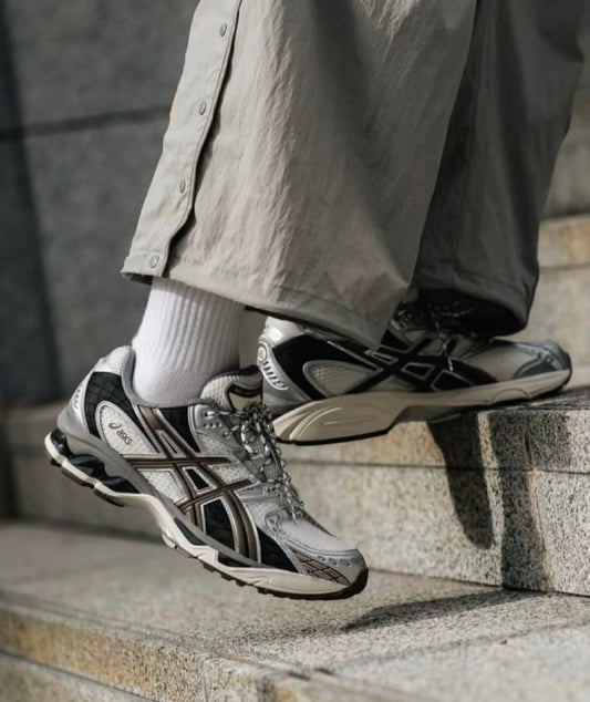 Asics Gel-Nimbus 10.1 白銀 (1203A543-107)