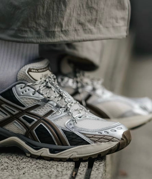 Asics Gel-Nimbus 10.1 白銀 (1203A543-107)