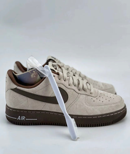 Nike Air Force Light Orewood (HQ3485-104)