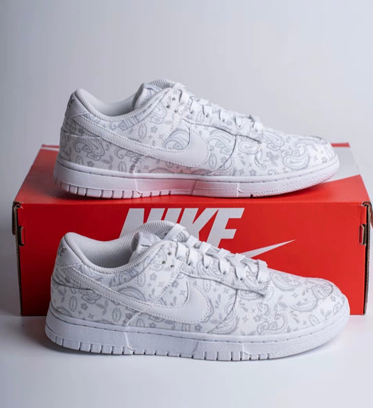 Nike Dunk Low “White Paisley“ (DJ9955-100)