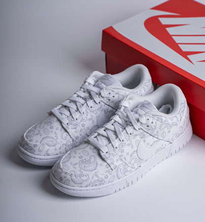 Nike Dunk Low “White Paisley“ (DJ9955-100)