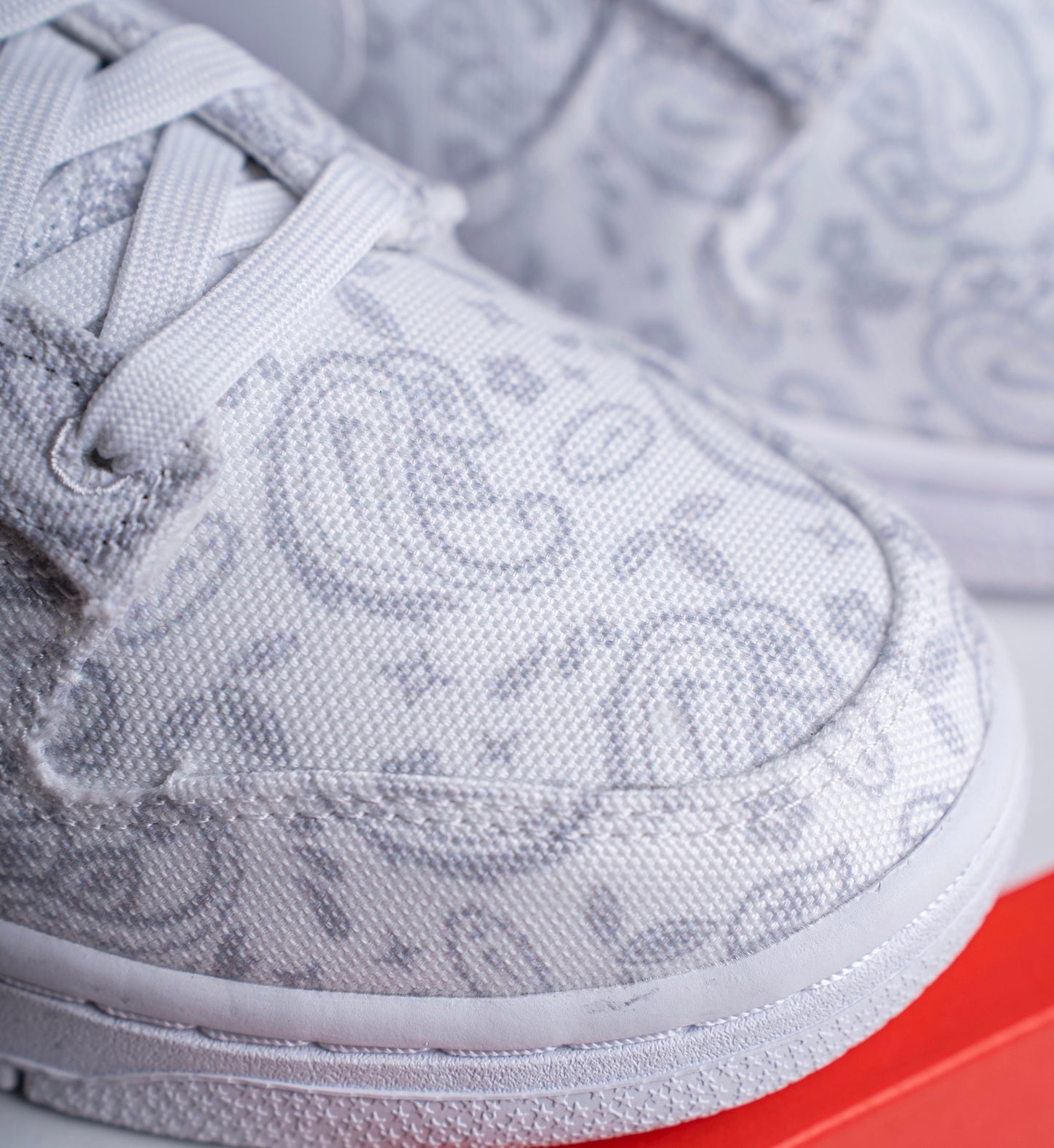 Nike Dunk Low “White Paisley“ (DJ9955-100)