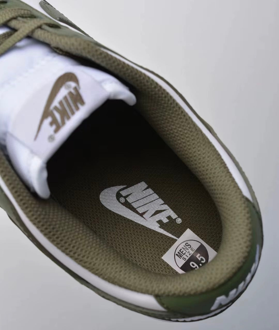 Nike Dunk Low “Medium Olive“ (DD1503-120)