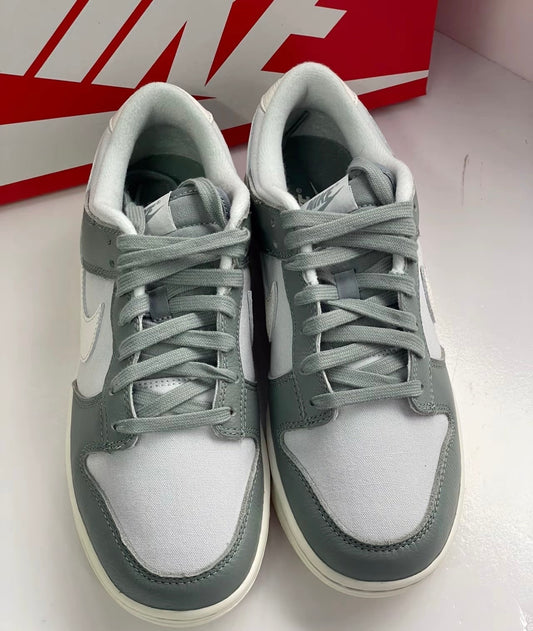 Nike Dunk Low Mica Green (DV7212-300)