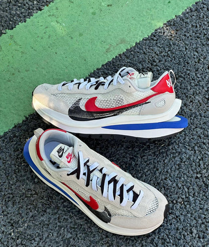 Nike Sacai VaporWaffle Royal Fuchsia 灰白 (CV1363-100)