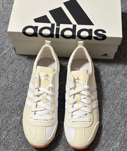 Adidas VS JOG 2.0 米白 (JI2435)