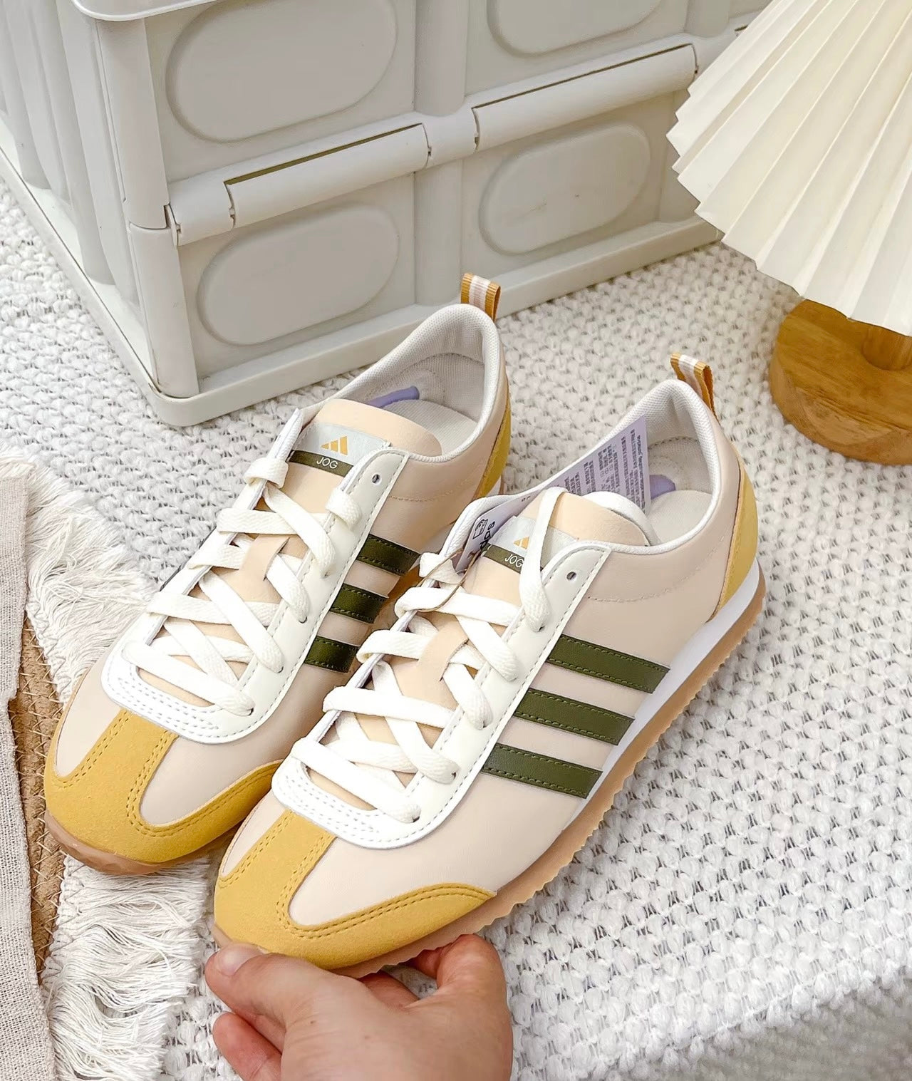 Adidas VS JOG 2.0 棕白 (JI2437)