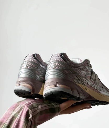 New Balance 1906R Silver Pink (U1906RNF)