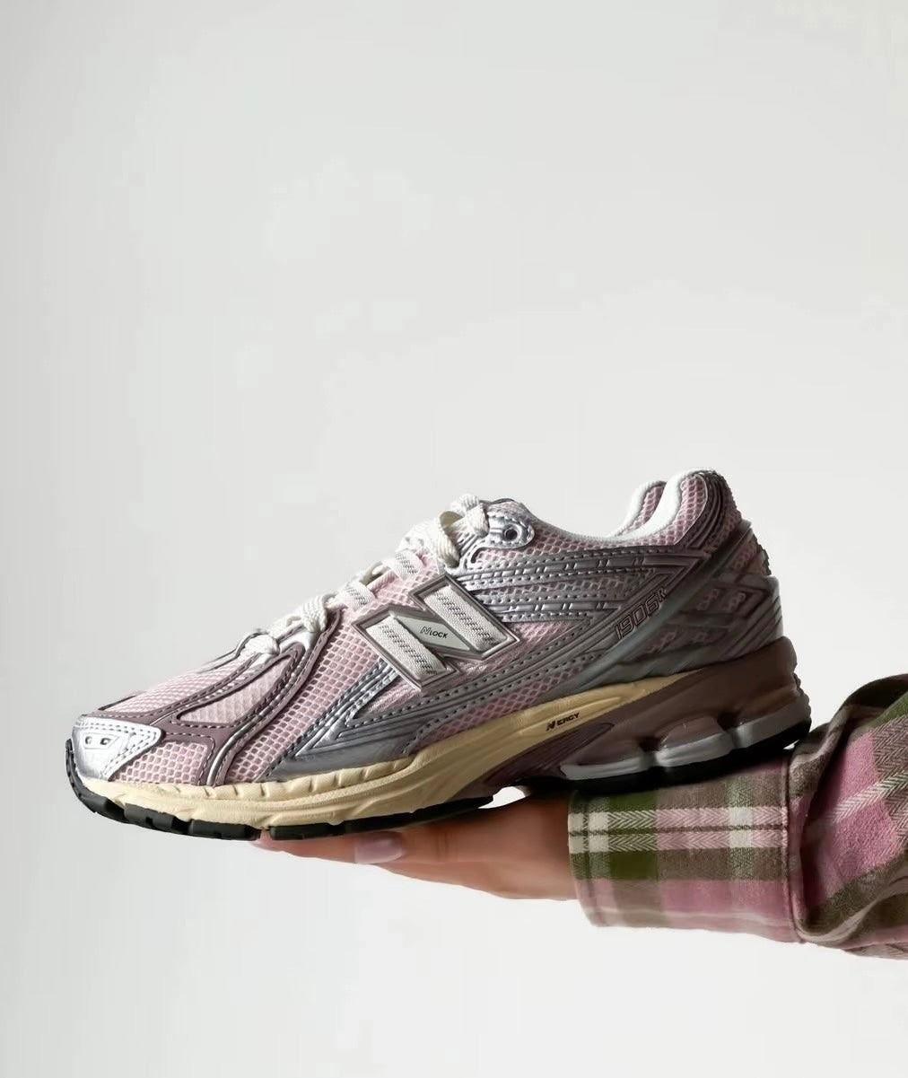 New Balance 1906R Silver Pink (U1906RNF)