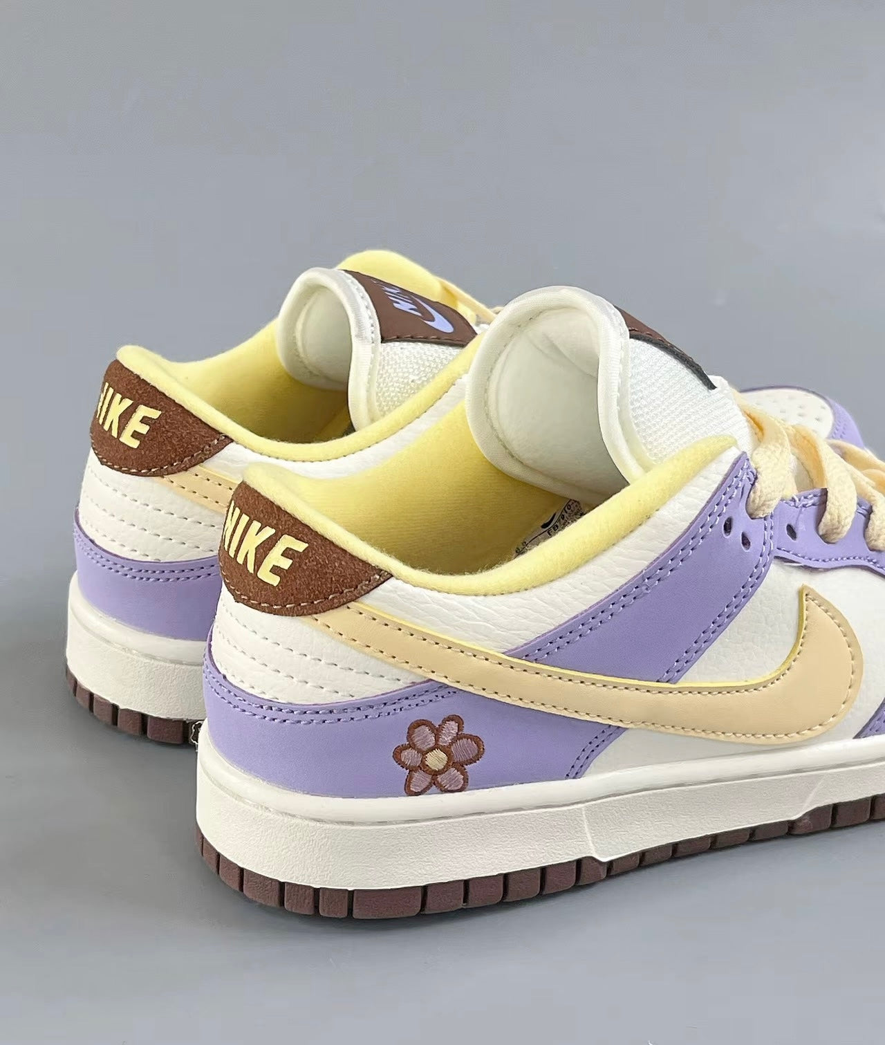 NIKE DUNK LOW WMNS ”DAISY“ (FB7910-500)