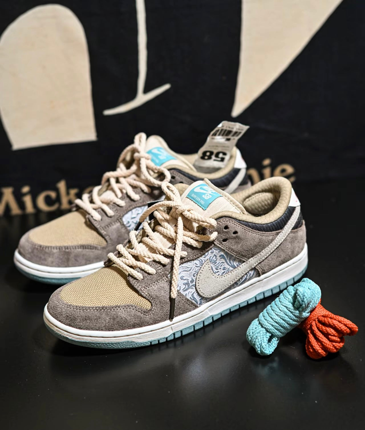 NIKE SB DUNK LOW BIG MONEY SAVINGS (FZ3129-200)