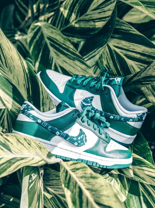 Nike Dunk Low - Green Paisley (DH4401-102)