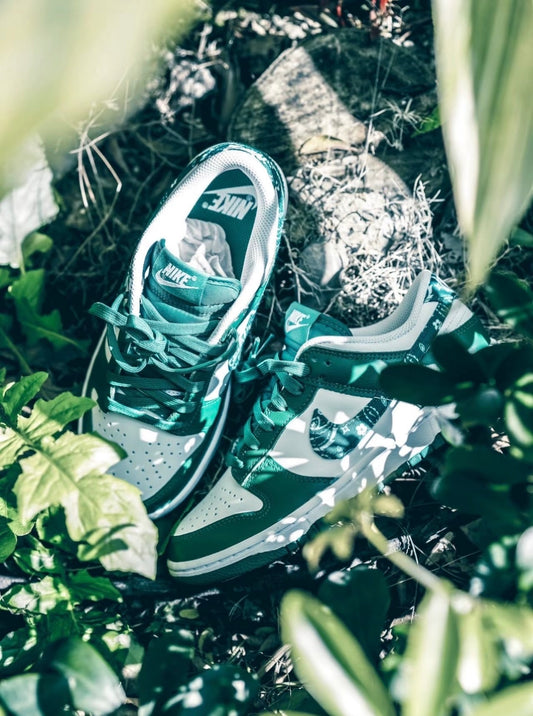 Nike Dunk Low - Green Paisley (DH4401-102)