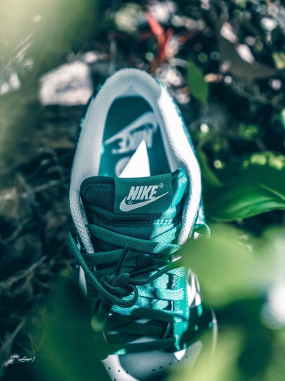 Nike Dunk Low - Green Paisley (DH4401-102)