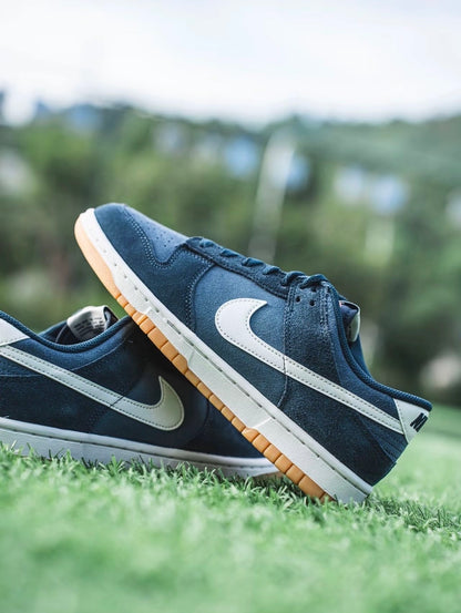 NIKE DUNK LOW SE MONSOON BLUE (HQ1931-400)