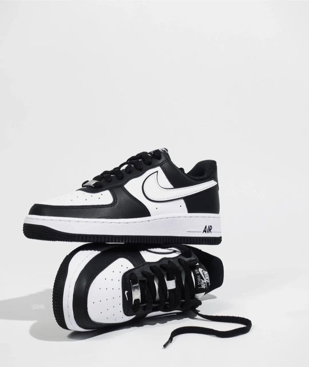 Nike Air Force 1 Low “Panda” (DV0788-001)