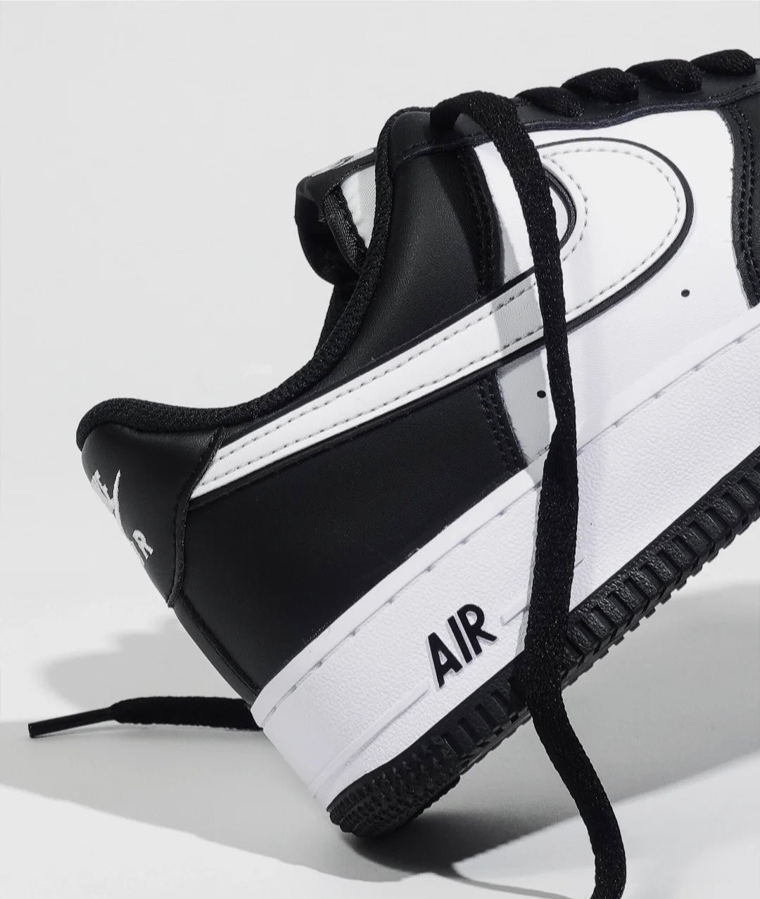 Nike Air Force 1 Low “Panda” (DV0788-001)