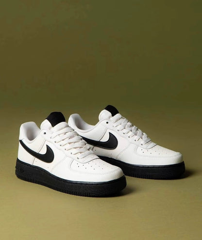 NIKE AIR FORCE 1 White Black (HJ7180-030)