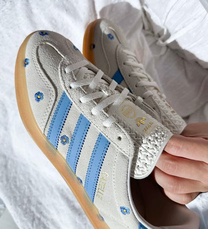 ADIDAS ORIGINALS GAZELLE INDOOR小雛菊刺繡版 (IF4491)