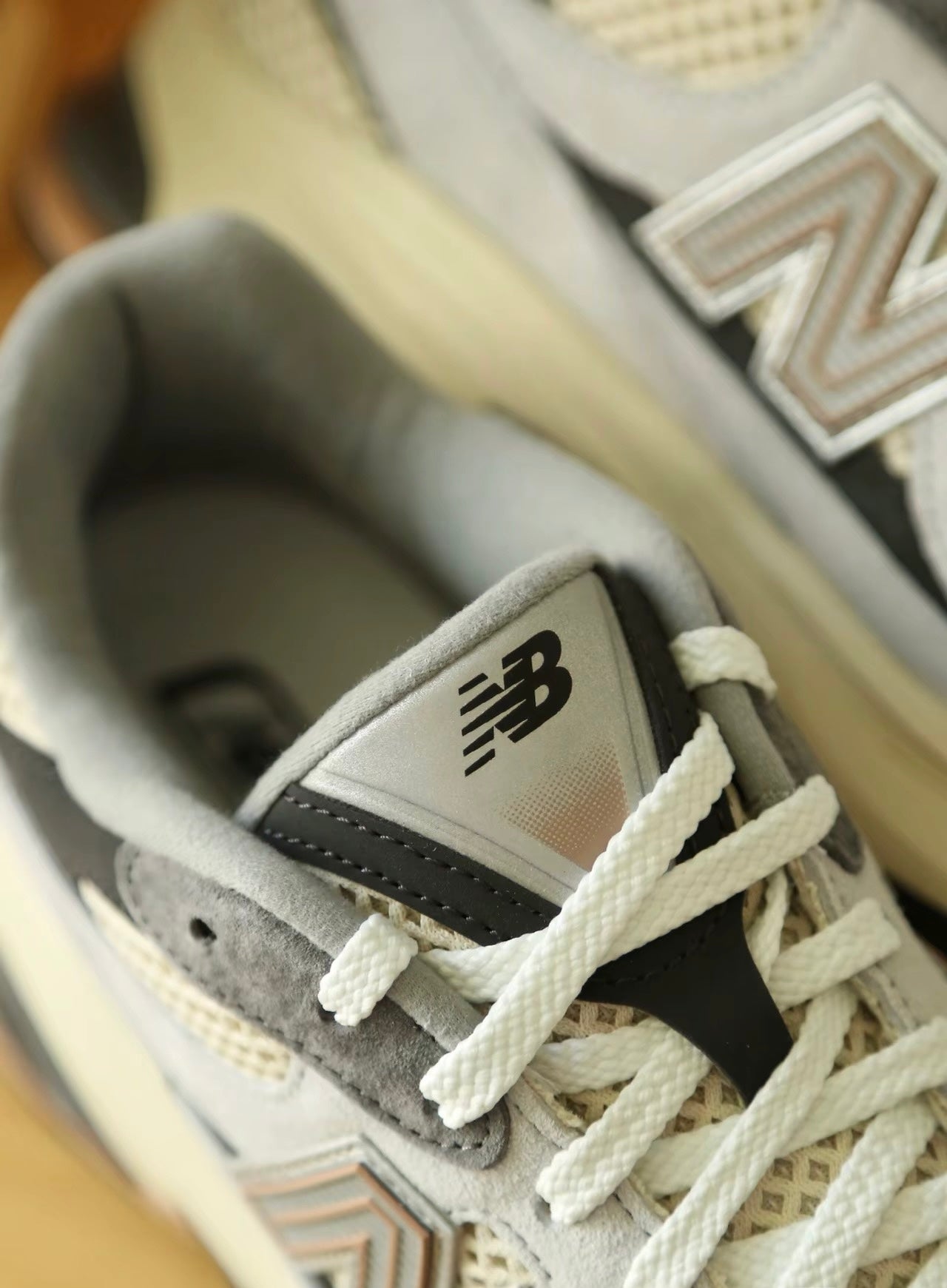 New Balance 2010 灰米 (U2010TTO)