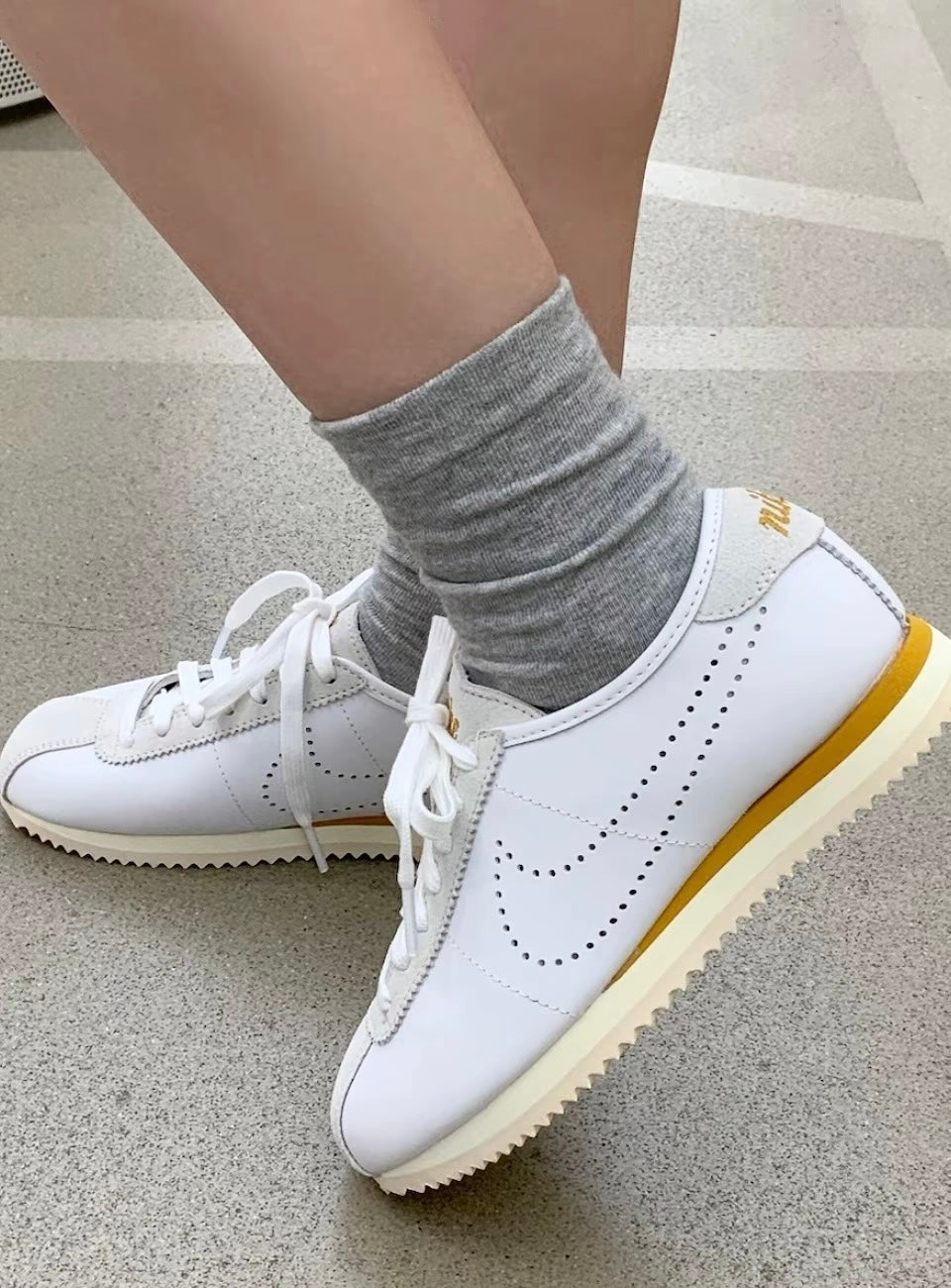 Nike Cortez 白色 (HQ1841-100)