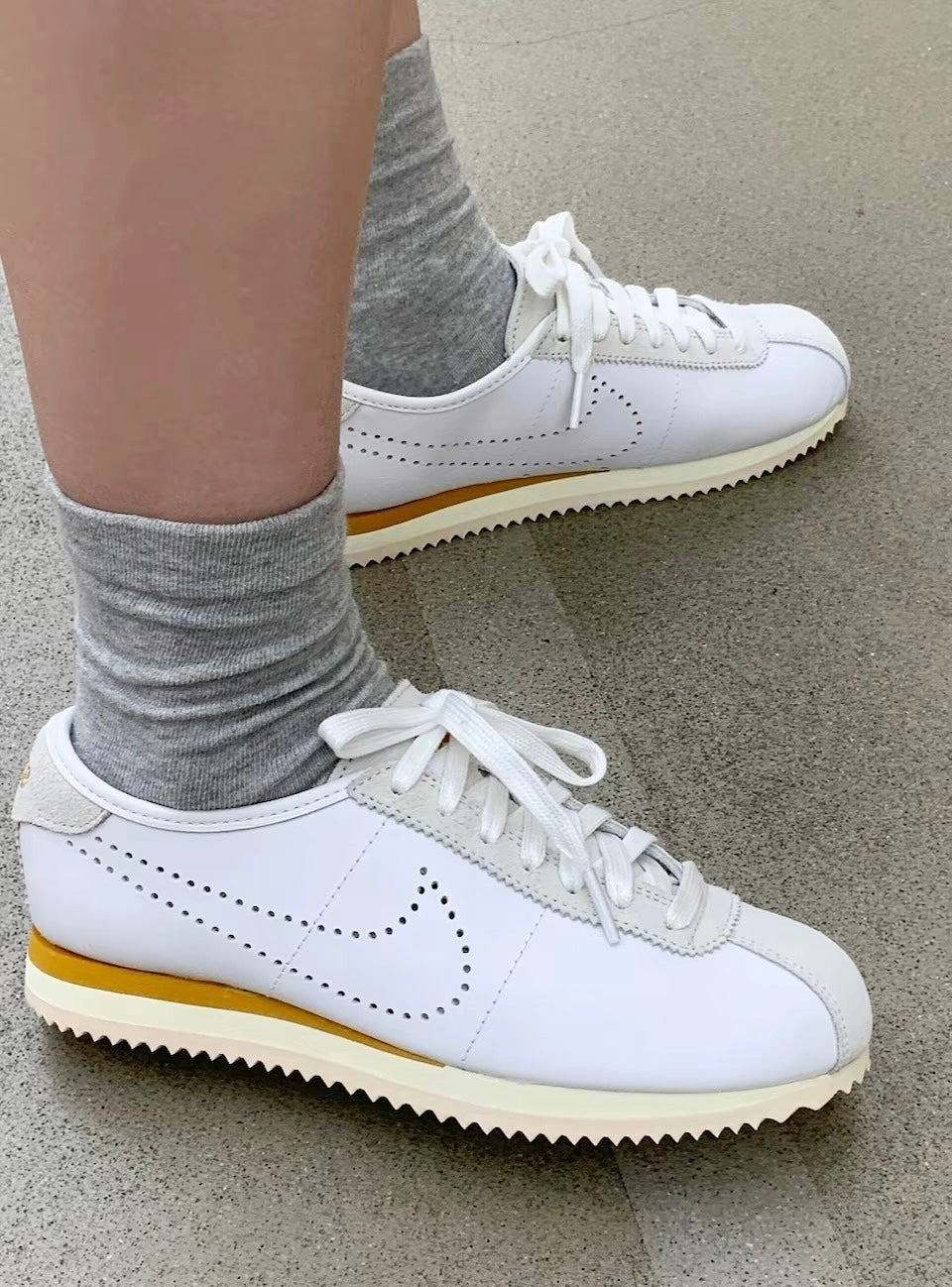 Nike Cortez 白色 (HQ1841-100)