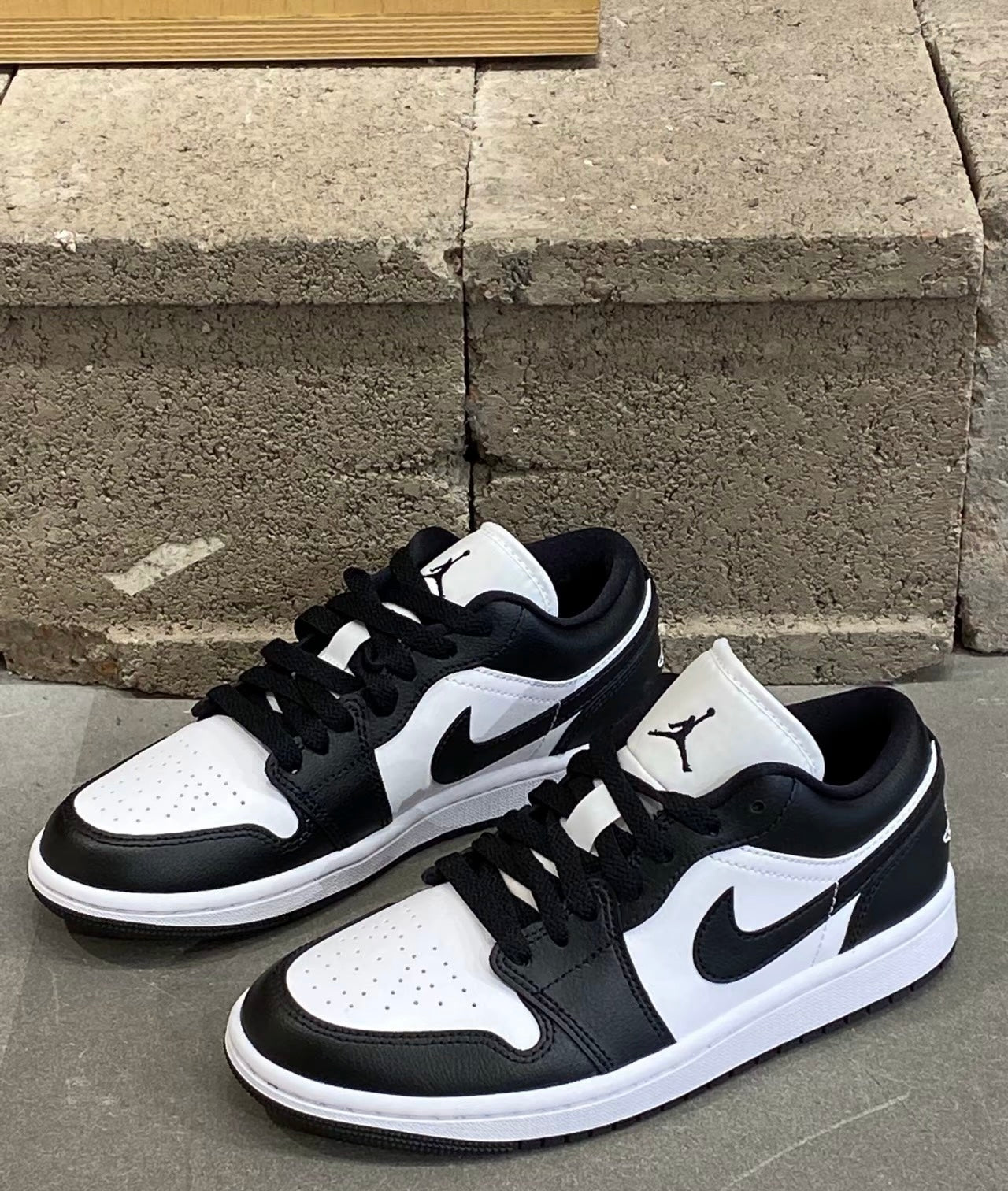 Nike Air Jordan 1 Low Panda (DC0774-101)