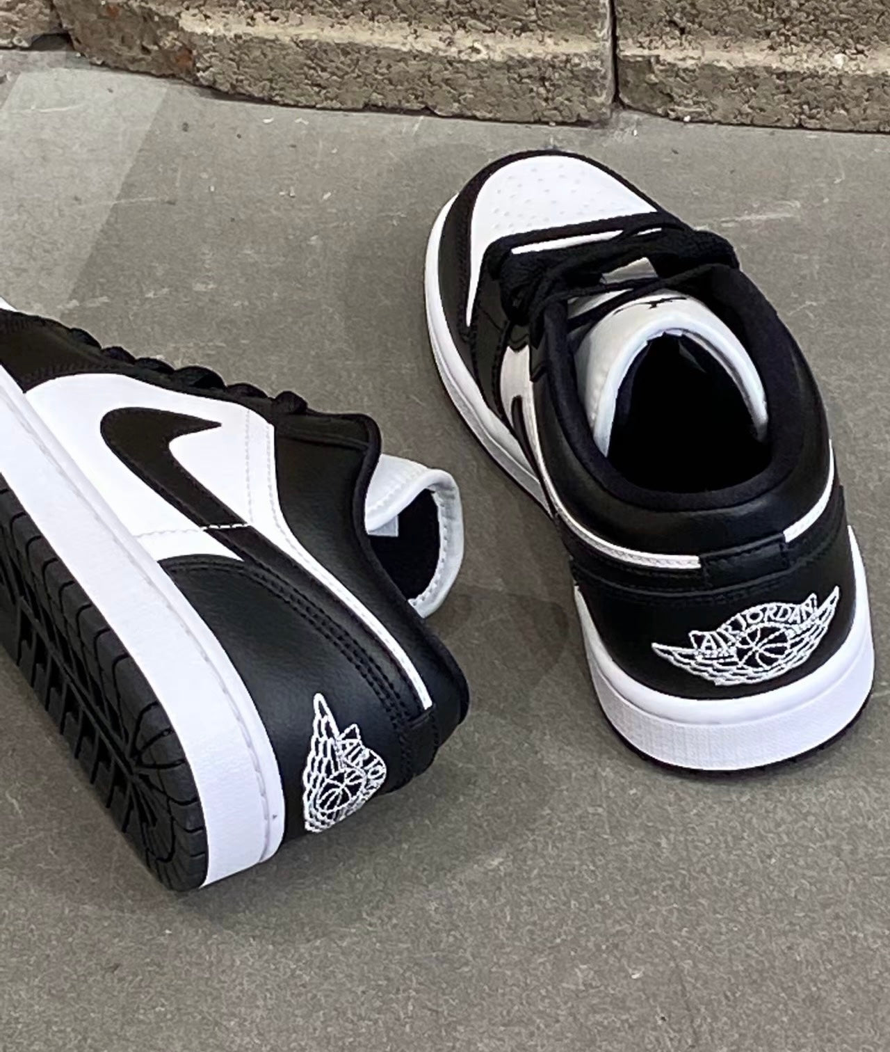 Nike Air Jordan 1 Low Panda (DC0774-101)