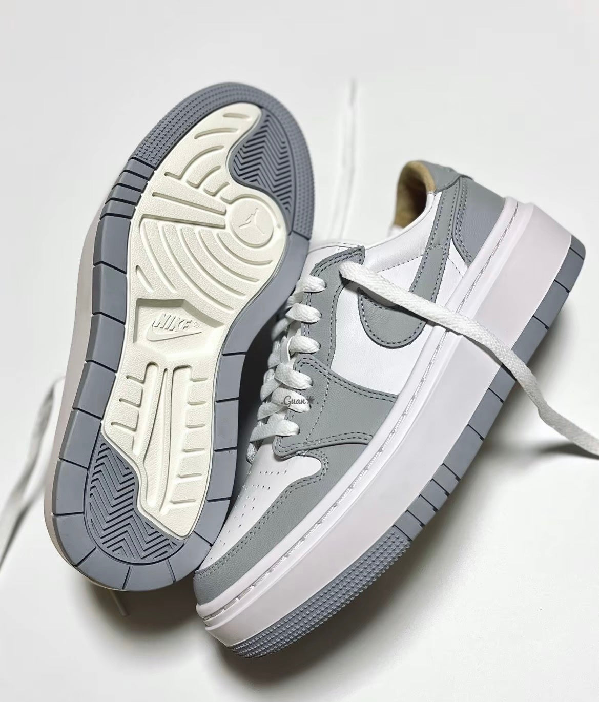 Nike Air Jordan 1 Low Wolf Grey 厚底 (DH7004-100)