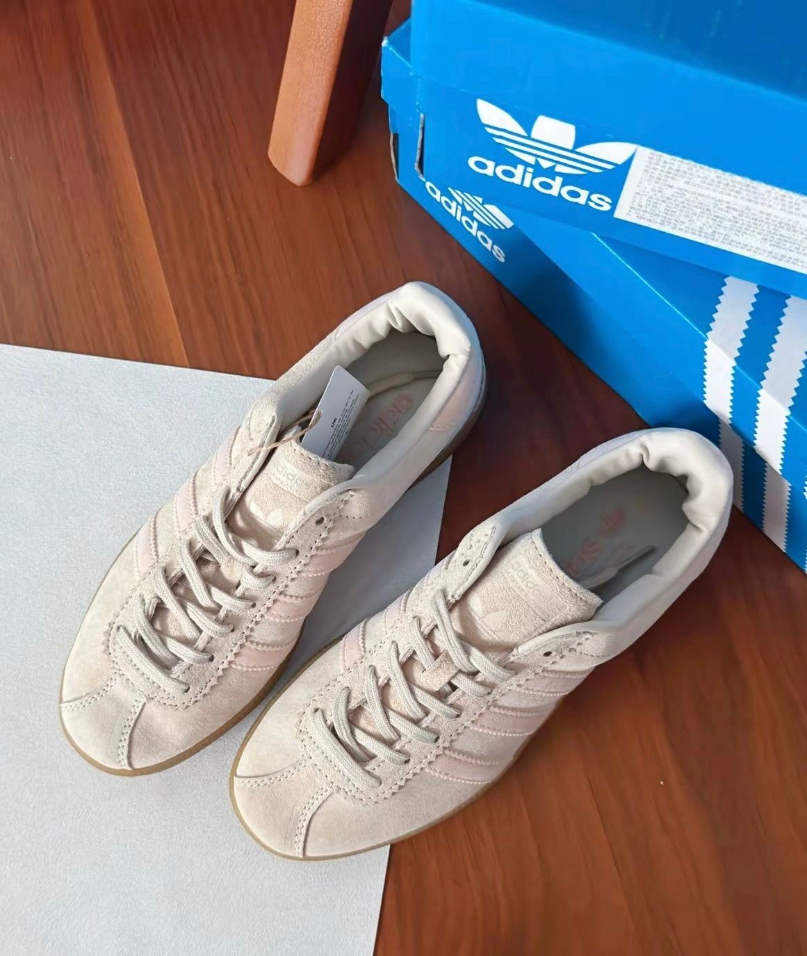 Adidas Originals Bermuda 米色 (GY7388)