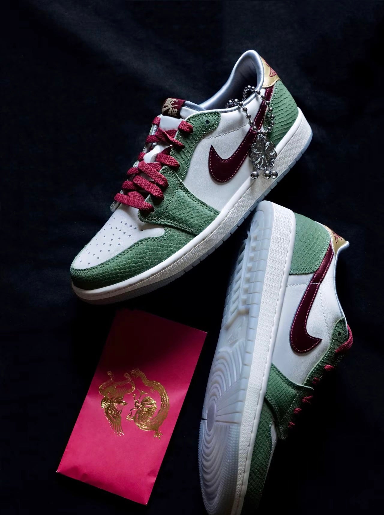 Nike Air Jordan 1 Low Year of the Dragon 龍年 (FN3727-100)