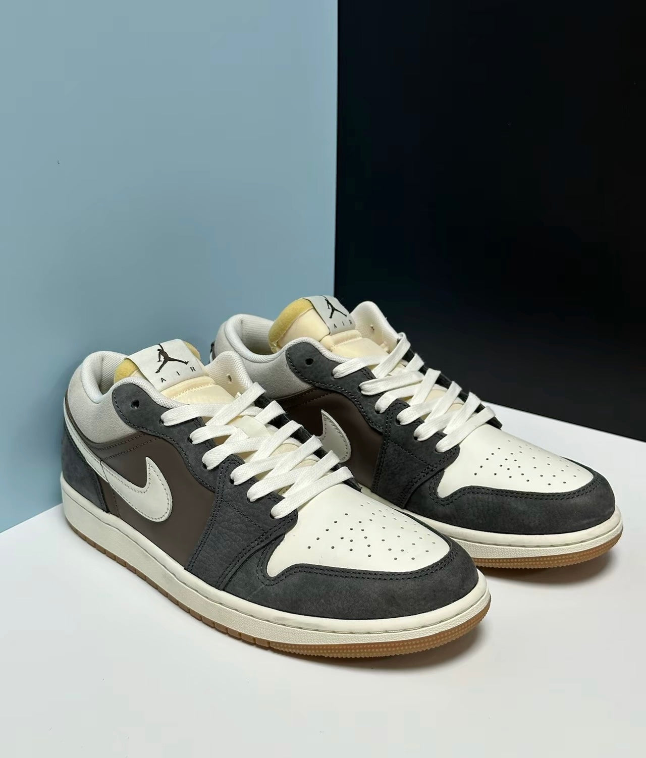 Nike Air Jordan 1 Low - SNKRS Day Korea Magpie (FD0399-004)