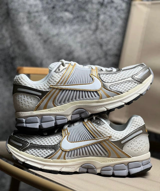 Nike Air Zoom Vomero 5 香檳金 (HJ7247-099)