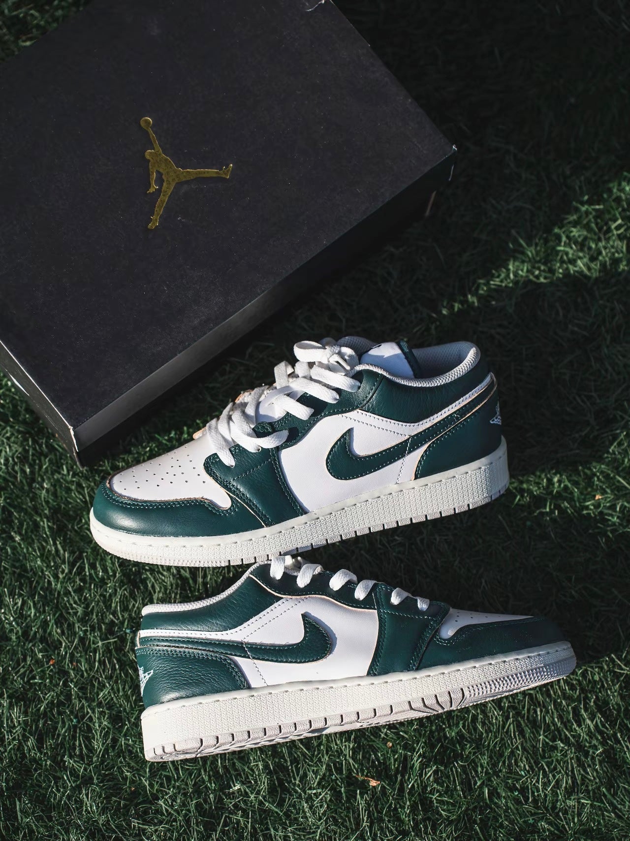 Air Jordan Low Green White (FQ7687-300)