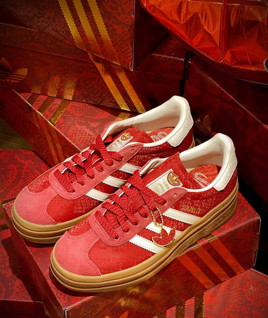 Adidas OriginalsGazelle CNY 紅白 (JQ5977)