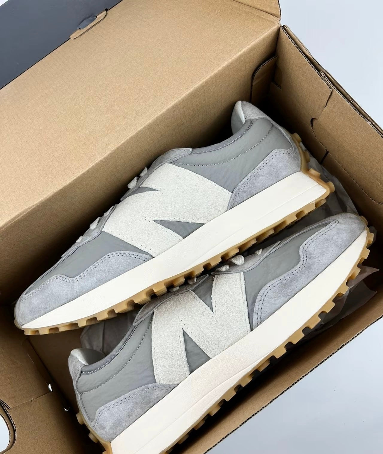 New Balance 327 灰色 (MS327KA1)