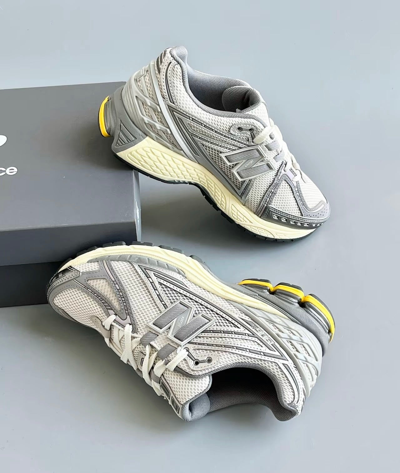 New Balance 1906R hite Grey Yellow (M1906RDD)