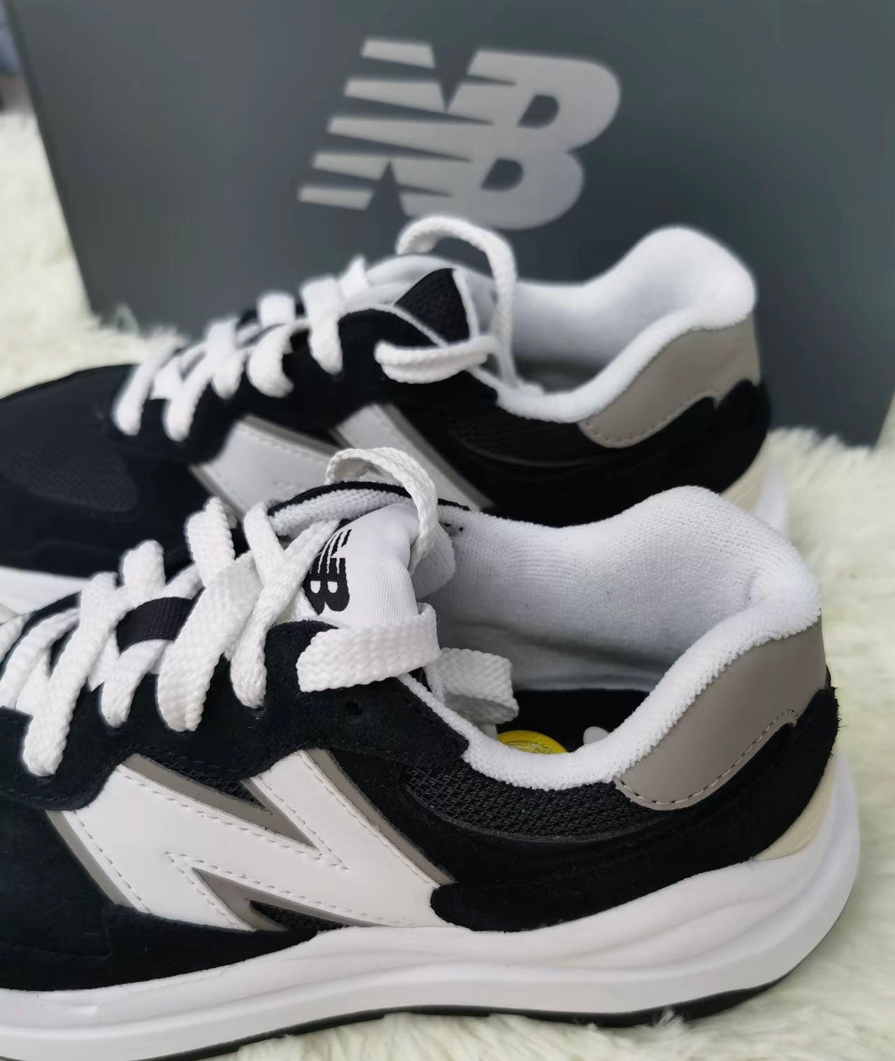 New Balance 5740 黑白 (M5740CB)