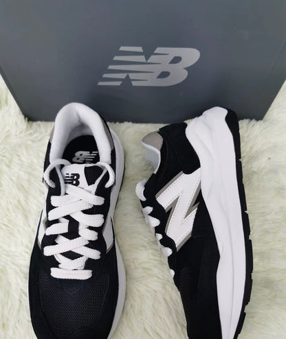 New Balance 5740 黑白 (M5740CB)