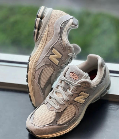 New Balance 2002R CNY (M2002RLN)