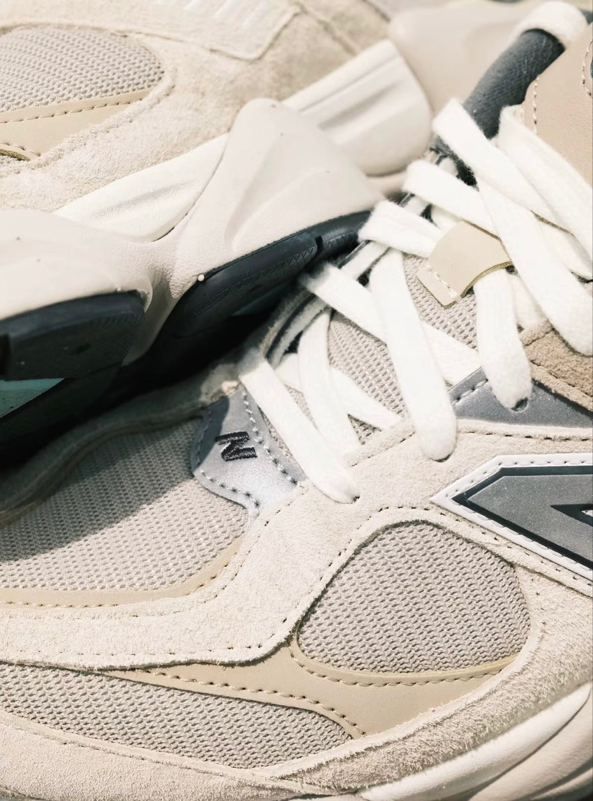 New Balance 9060 米色 (U9060MAC)