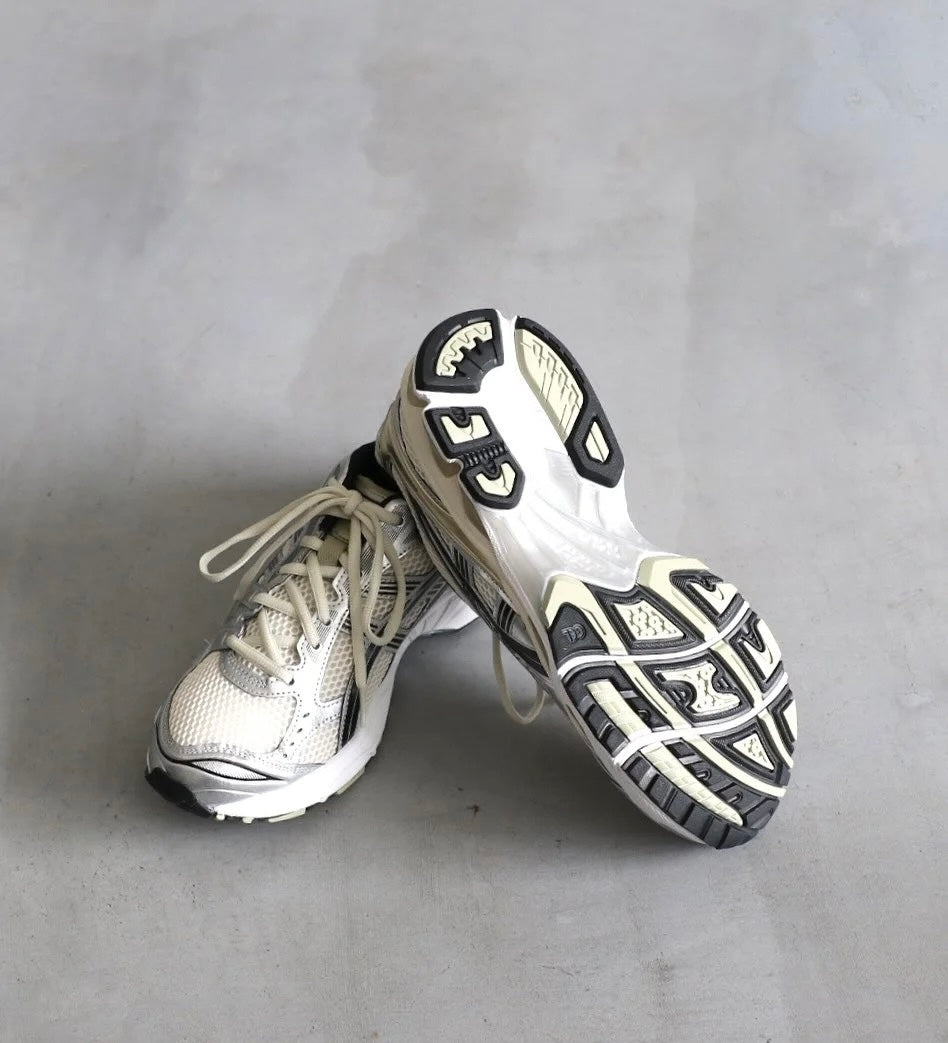 Asics Gel-Kayano 14 米銀 (1203A537-200)